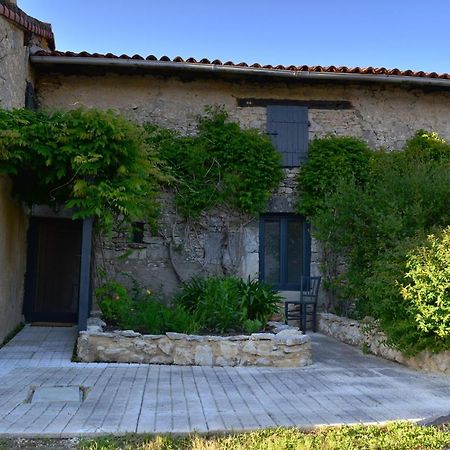 Chez Pique-Fesse Chambre D'Hote Saint-Martin-L'ars エクステリア 写真